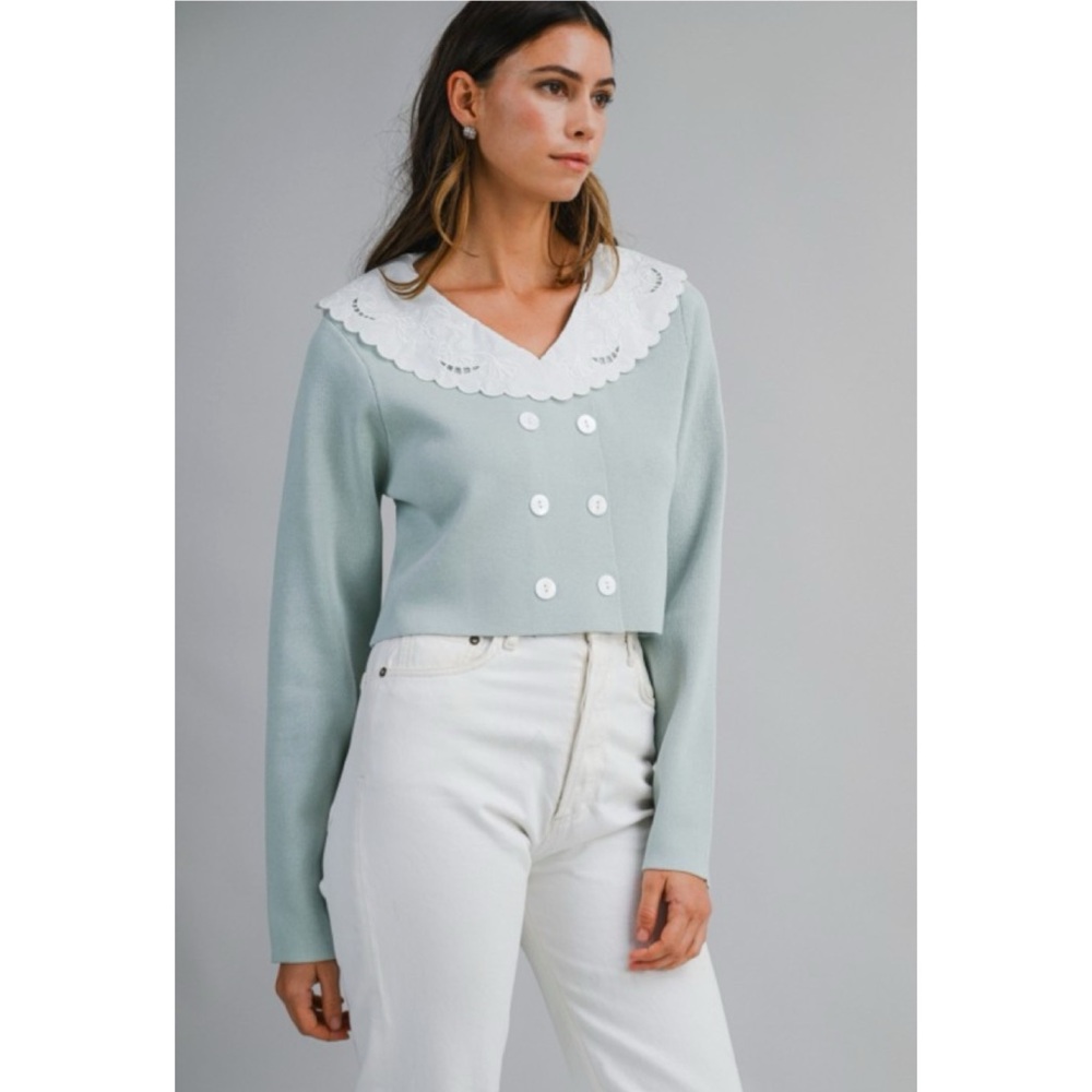 1141 • Seafoam Knit Double Breast Cardigan Top w/White Scallop Cotton Collar - Picture 3 of 11